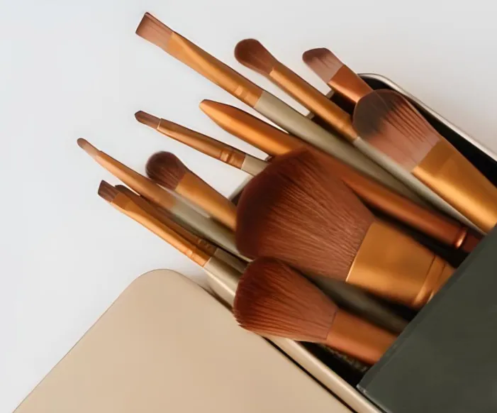 12pc Bronze Makeup Brush Set &amp; Optional 15 Colour Contour Palette – Free UK Postage