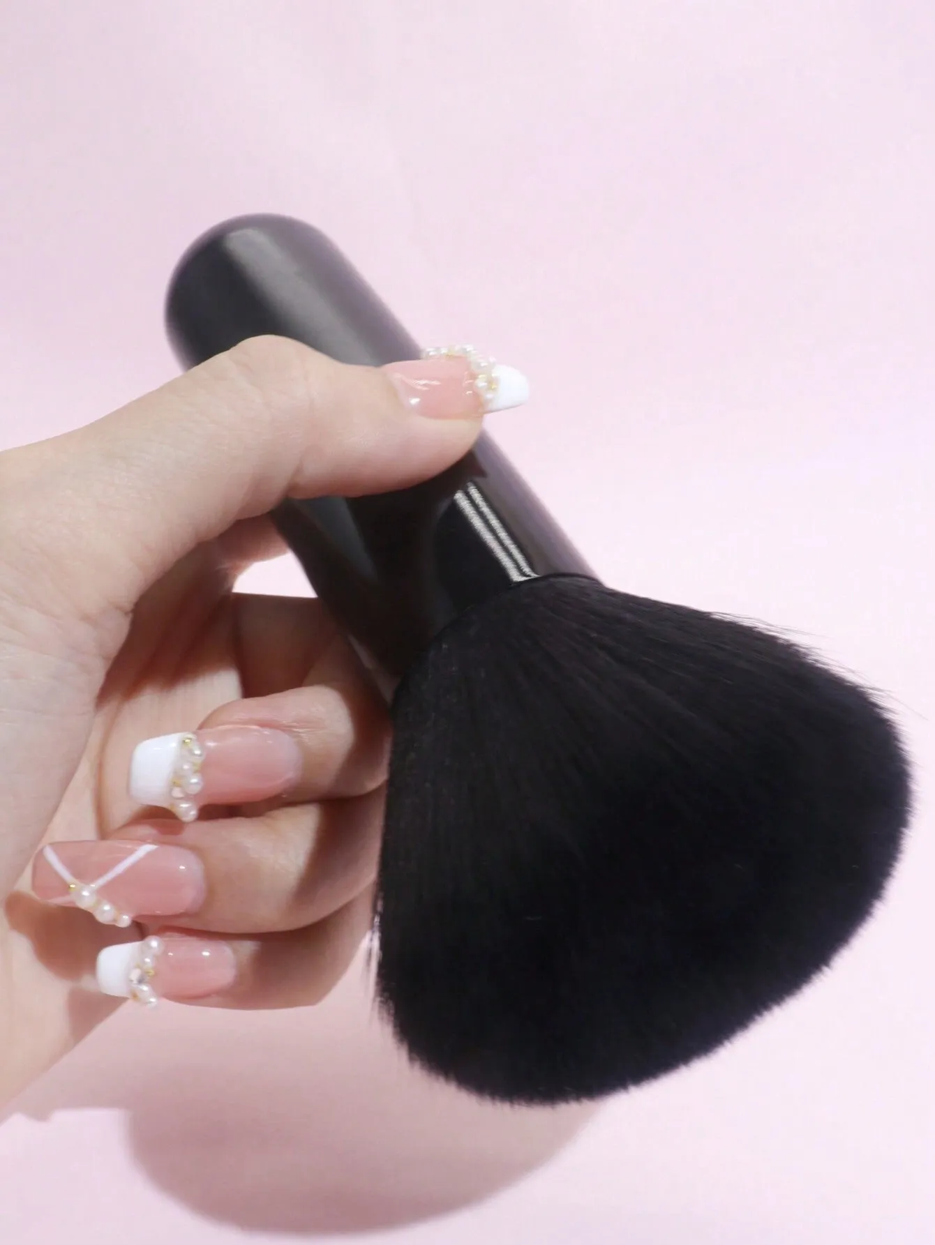 1pc Large Loose Powder Brush, Multi-Purpose Makeup Brush For Setting Make-Up Or Nail Dust, Fluffy And Portable