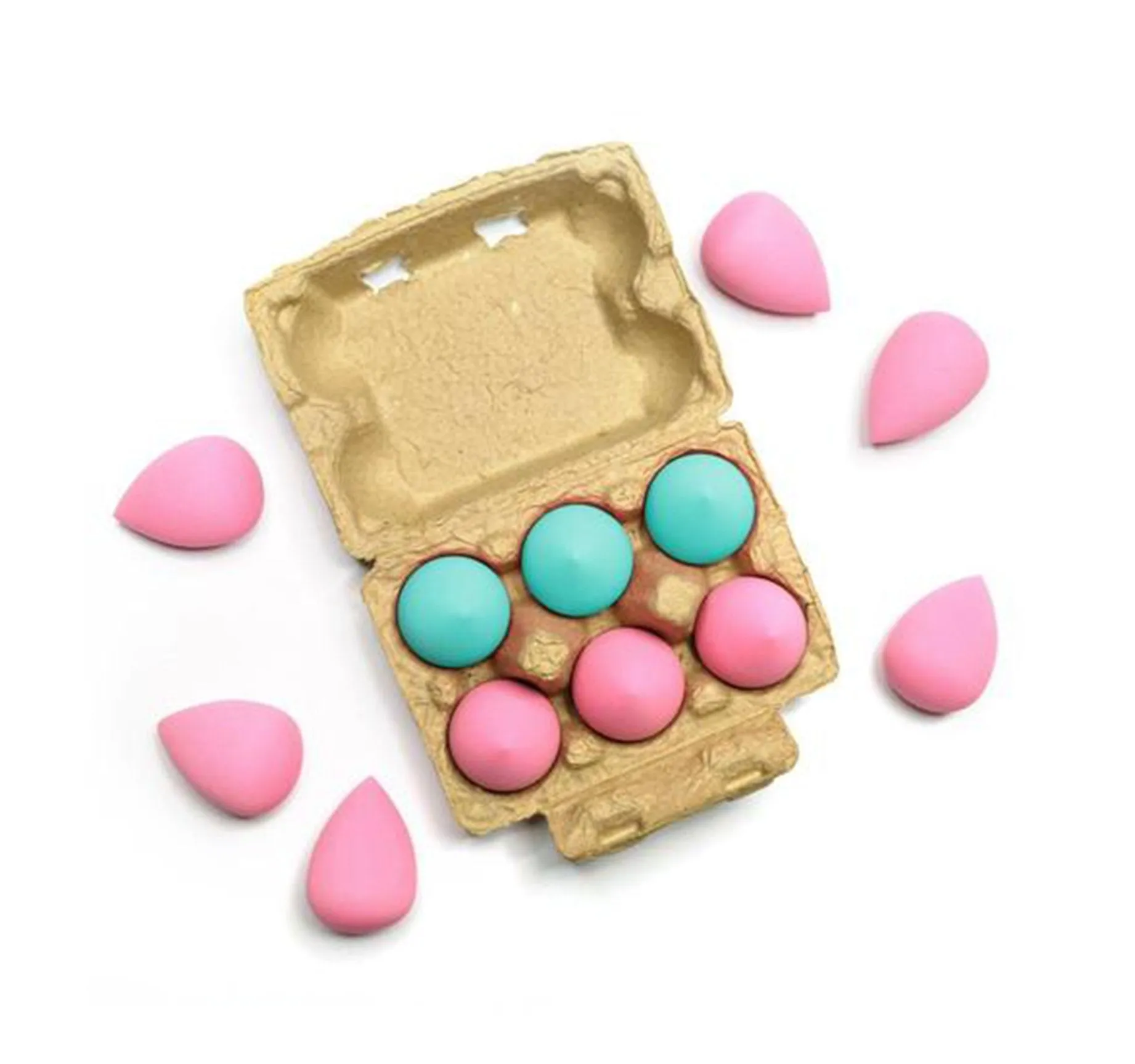 BLENDING EGGS BEAUTY SPONGE